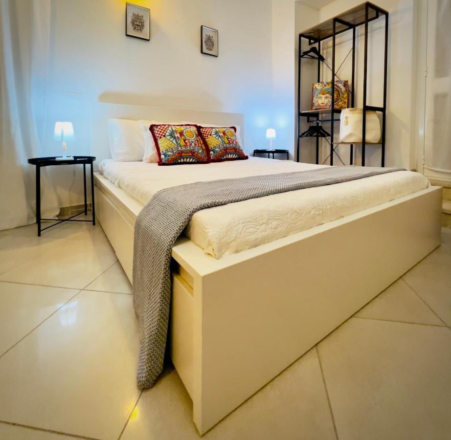 Rooms 153 Principe Umberto Noto Exterior foto
