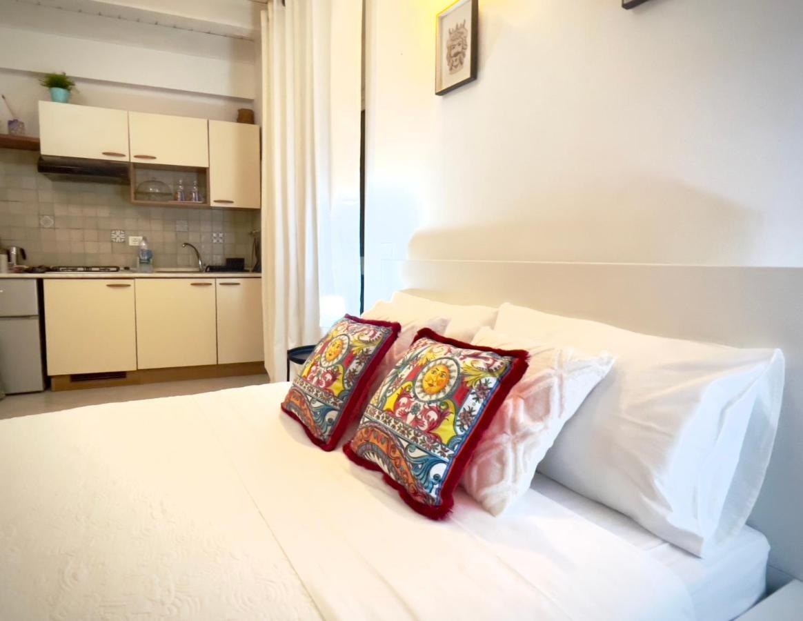 Rooms 153 Principe Umberto Noto Exterior foto